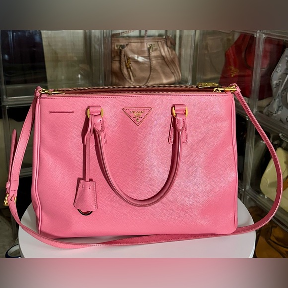Authentic Prada Pink Leather Women's Bag - Picture 1 of 12
